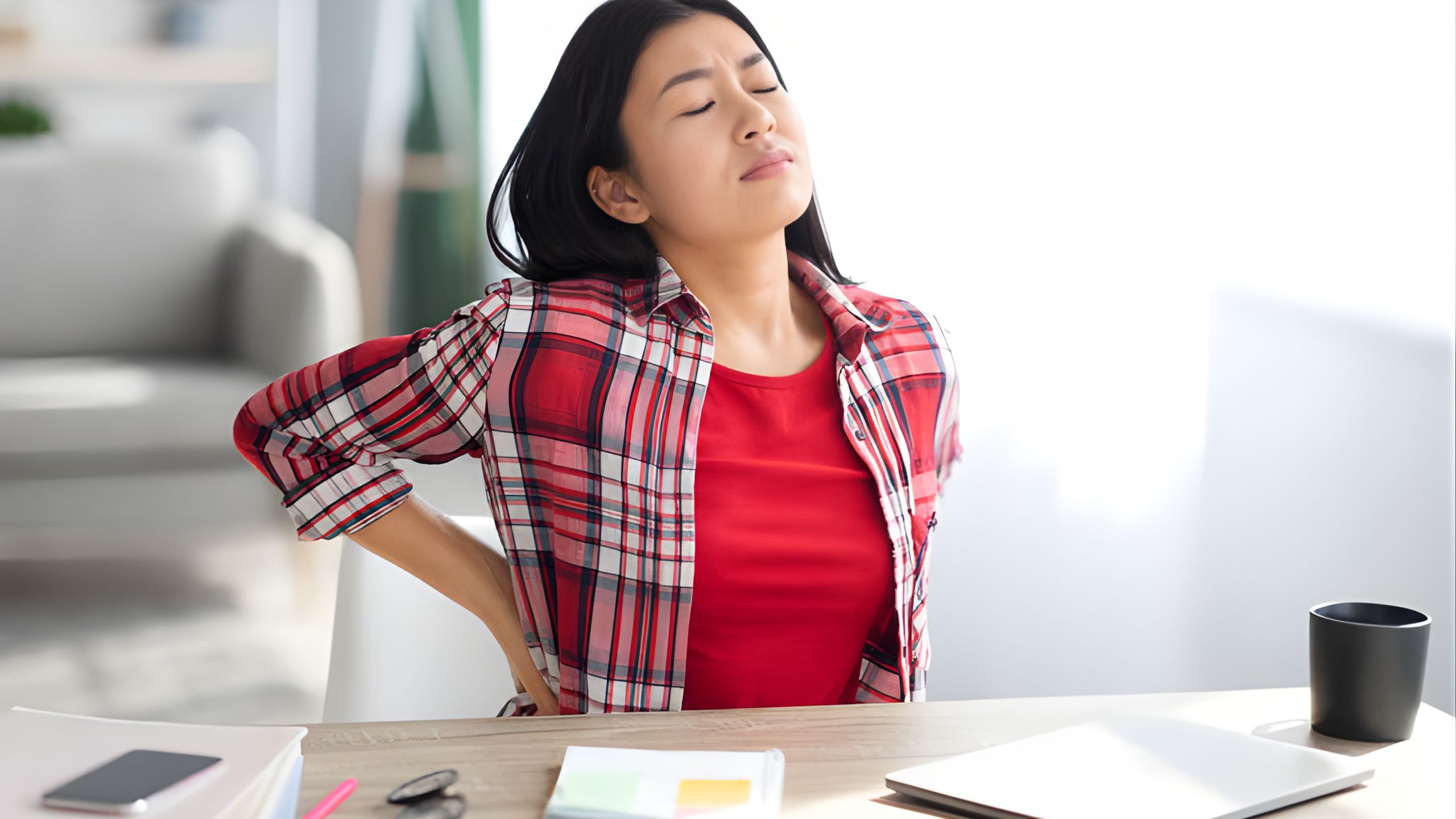 Penyebab Sakit Punggung karena Otot dan Ligamen Tegang