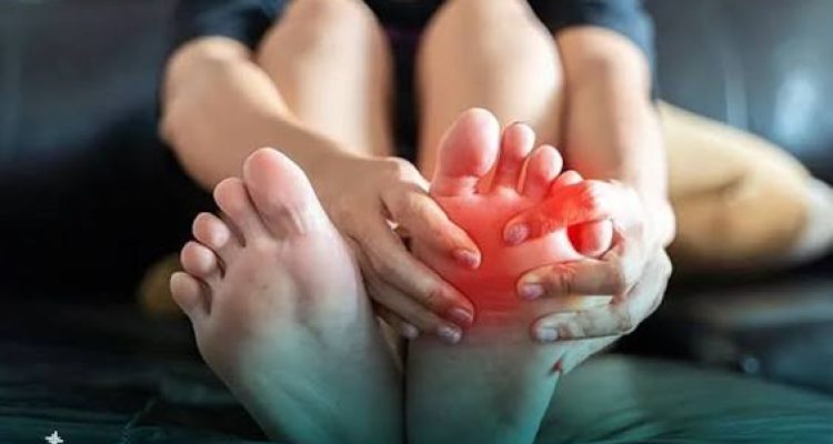 Asam Urat Sering Dikaitkan dengan Nyeri Sendi, Apa yang Sebenarnya Terjadi pada Tubuh? Asam Urat Sering Dikaitkan dengan Nyeri Sendi, Apa yang Sebenarnya Terjadi pada Tubuh?